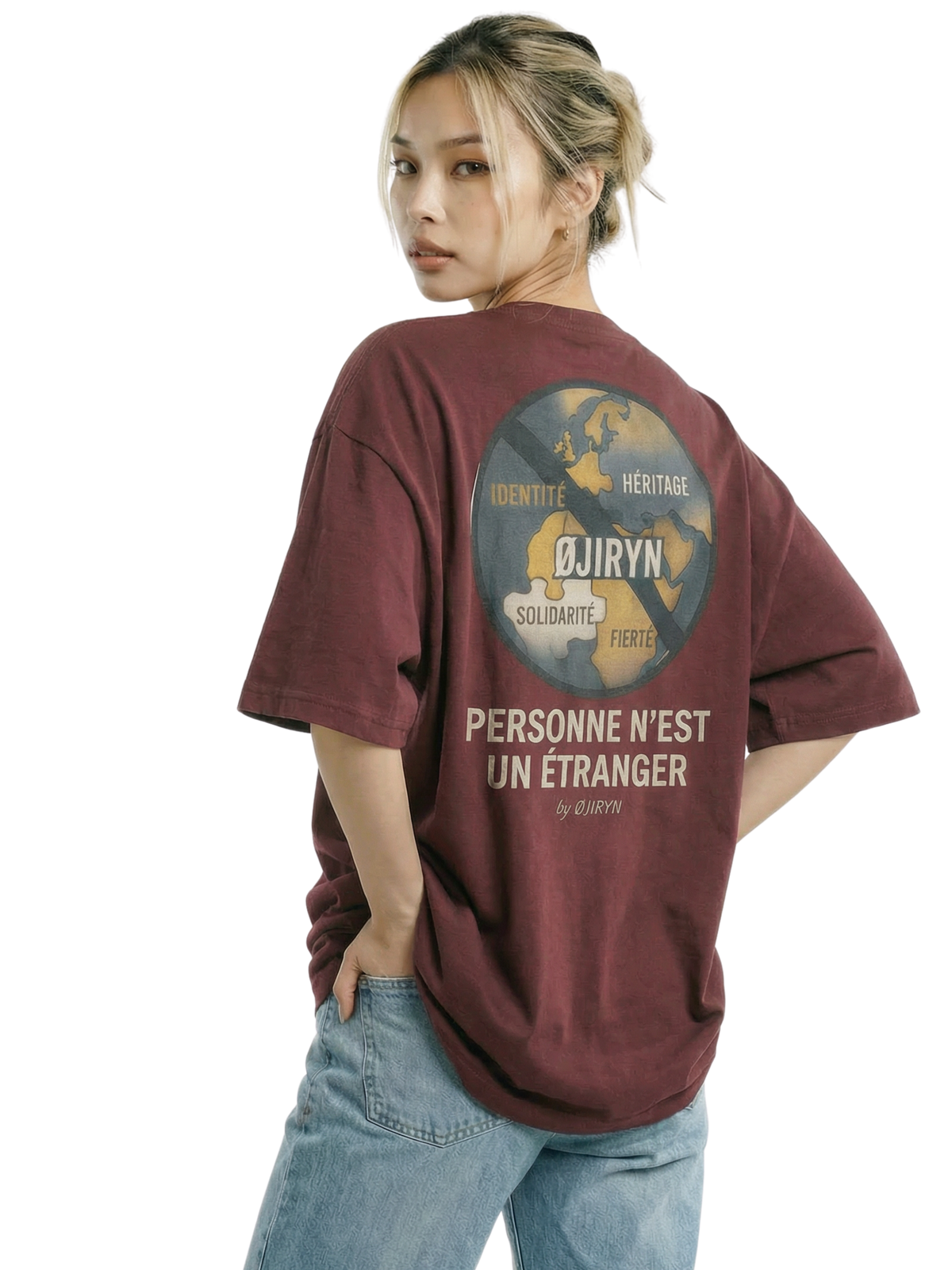 T-SHIRT NO STRANGER