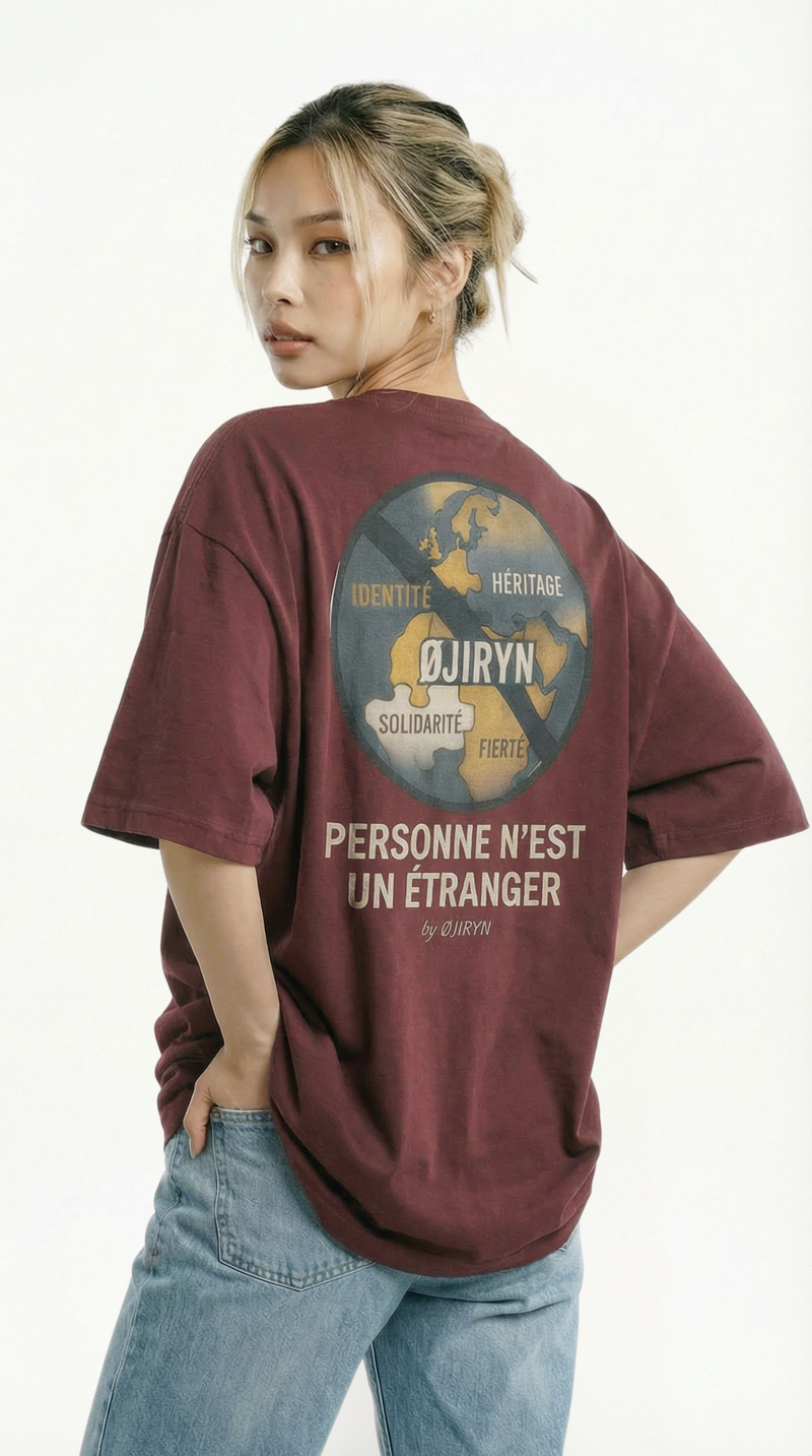 T-SHIRT NO STRANGER